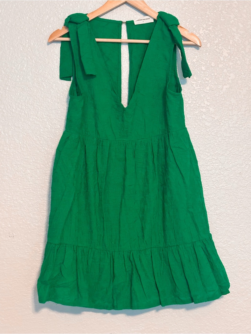 Goodnight Macaroon Green Tie-Shoulder V-Neck Mini Romper Dress